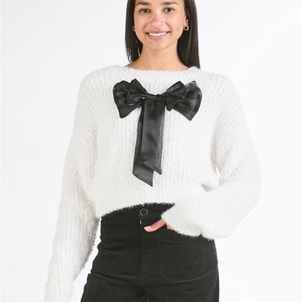 Simply Southern White Fuzzy Sweater with Black Organza Bow Size XXL